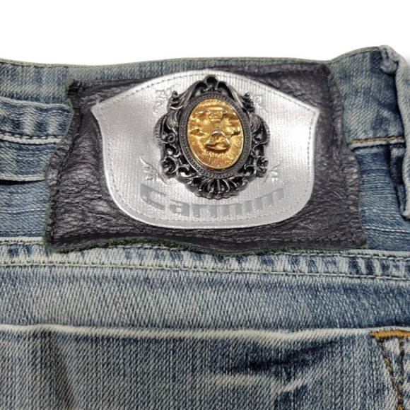 Carmin Shorts Size 28 W31" x L4" Women's Carmin Cut Off Denim Shorts Jean Shorts - Picture 8 of 11